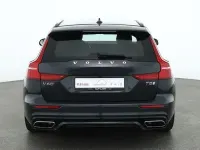 Gebraucht Volvo V60 R-Design 250 PS (183 kW) 2019 Grau Kombi