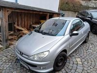 Gebraucht Peugeot 206 CC Tendance 136 PS (100 kW) 2004 Silber Cabrio