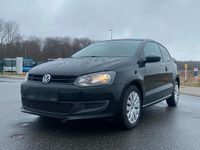 Käytetty VW Polo 60 HP (44 kW) 2012 Musta Viistoperä