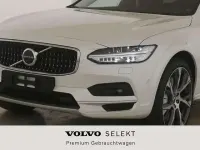 Gebraucht Volvo V90 CC Ultimate 197 PS (144 kW) 2023 Crystal white / metallic Kombi