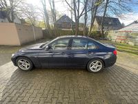 Gebraucht BMW 320 Shadowline 184 PS (135 kW) 2012 Blau Limousine