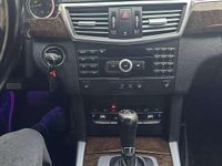 Gebraucht Mercedes E250 Elegance 204 PS (150 kW) 2010 Schwarz Kombi