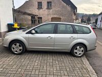 Gebraucht Ford Focus Ambiente 101 PS (74 kW) 2007 Silber Limousine