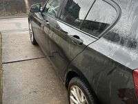 Gebraucht BMW 118 Sport Line 150 PS (110 kW) 2017 Schwarz Kleinwagen