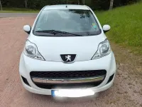 Gebraucht Peugeot 107 Filou 68 PS (50 kW) 2011 Weiß Kleinwagen