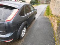 Gebraucht Ford Focus 118 PS (86 kW) 2010 Grau Kleinwagen