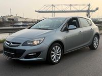 Gebraucht Opel Astra Active 140 PS (102 kW) 2013 Silber Limousine