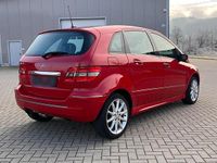 Gebraucht Mercedes B170 116 PS (85 kW) 2007 Rot Van / Kleinbus