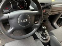 Second-hand Audi A2 80 CP (58 kW) 2003 Negru Hatchback
