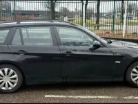 Gebraucht BMW 318 129 PS (94 kW) 2007 Schwarz Kombi