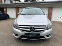 Gebraucht Mercedes B180 109 PS (80 kW) 2012 Silber Kleinwagen