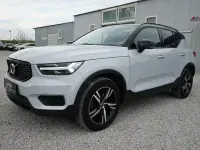 Gebraucht Volvo XC40 R-Design 163 PS (119 kW) 2022 Glacier silver metallic SUV