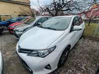 Gebraucht Toyota Auris Edition 99 PS (72 kW) 2014 Weiß Limousine