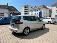 Gebraucht Opel Zafira Tourer Innovation 140 PS (102 kW) 2016 Argonsilber/sovereign/switchbl Van / Kleinbus