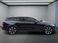 Gebraucht Volvo V60 CC 197 PS (144 kW) 2024 Schwarz Kombi
