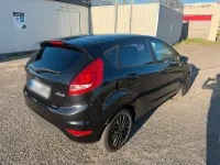 Second-hand Ford Fiesta 95 CP (69 kW) 2011 Negru Berlinǎ