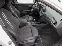 Gebraucht BMW 118 Sport Line 136 PS (100 kW) 2023 Weiß Kleinwagen