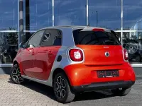 Gebraucht Smart ForFour Passion 90 PS (66 kW) 2019 Cool silver Kleinwagen