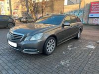 Gebraucht Mercedes E250 Avantgarde 204 PS (150 kW) 2011 Kombi