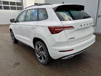 Neu Skoda Karoq SportLine 150 PS (110 kW) 2025 Moonwhite metallic SUV