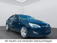 Gebraucht Opel Astra Edition 87 PS (63 kW) 2010 Schwarz Limousine