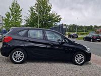 Gebraucht BMW 214 Active Tourer Basis 95 PS (69 kW) 2015 Schwarz Van / Kleinbus