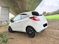 Gebraucht Ford Ka 69 PS (50 kW) 2010 Weiß Kleinwagen