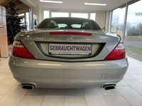 Gebraucht Mercedes SLK200 184 PS (135 kW) 2013 Palladiumsilber Cabrio