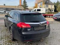 Gebraucht Opel Insignia Sport 131 PS (96 kW) 2010 Schwarz Kombi