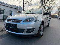 Gebraucht Ford Fiesta 80 PS (58 kW) 2006 Silber Kleinwagen