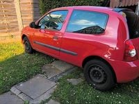 Gebraucht Renault Clio II Campus 58 PS (42 kW) 2011 Rot Kleinwagen