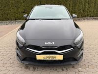 Neu Kia Ceed Style 101 PS (74 kW) 2025 Schwarz Kleinwagen