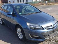 Gebraucht Opel Astra 110 PS (80 kW) 2013 Blau Kombi