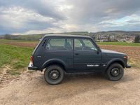 Gebraucht Lada niva 82 PS (60 kW) 2009 Schwarz SUV