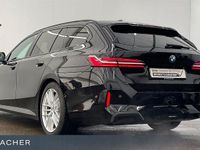 Gebraucht BMW 540 Comfort Edition 286 PS (210 kW) 2024 Saphirschwarz metallic Kombi