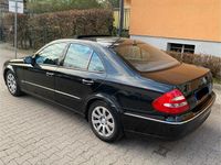 Gebraucht Mercedes E220 150 PS (110 kW) 2005 Limousine