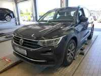 Second-hand VW Tiguan Life 150 CP (110 kW) 2023 Negru SUV