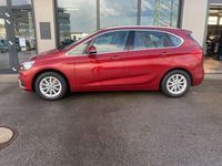 Gebraucht BMW 218 Active Tourer 136 PS (100 kW) 2018 Rot Van / Kleinbus