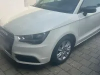 Gebraucht Audi A1 86 PS (63 kW) 2012 Weiß Kleinwagen