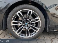 Gebraucht BMW 520 Comfort Edition 197 PS (144 kW) 2025 Saphirschwarz metallic Kombi