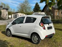 Gebraucht Chevrolet Spark 68 PS (50 kW) 2013 Weiß Kleinwagen