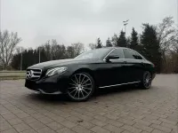 Usado Mercedes E220 194 CV (142 kW) 2016 Negro Berlina