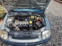 Gebraucht Renault Clio 75 PS (55 kW) 2001 Silber Limousine