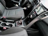 Gebraucht Hyundai i30 2013 Weiß Kombi