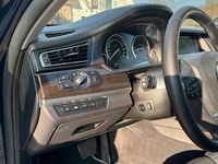 Gebraucht BMW 740 313 PS (230 kW) 2013 Blau Limousine