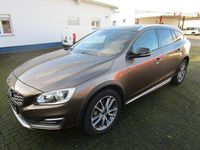 Gebraucht Volvo V60 CC 150 PS (110 kW) 2016 Braun Kombi