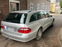 Używany Mercedes E220 150 KM (110 kW) 2004 Srebrny Kombi