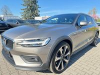 Gebraucht Volvo V60 CC 190 PS (139 kW) 2019 Grau Kombi