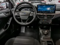 Używany Ford Focus Titanium 125 KM (91 kW) 2024 Srebrny Sedan/Limuzyna