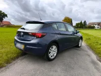 Gebraucht Opel Astra 101 PS (74 kW) 2018 Blau Limousine